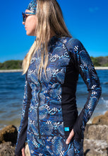 Load image into Gallery viewer, SpaceFish Army Eco-friendly Full Zip Up Angelfish Hypnosis Rash Guard
