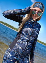 Load image into Gallery viewer, SpaceFish Army Eco-friendly Full Zip Up Angelfish Hypnosis Rash Guard

